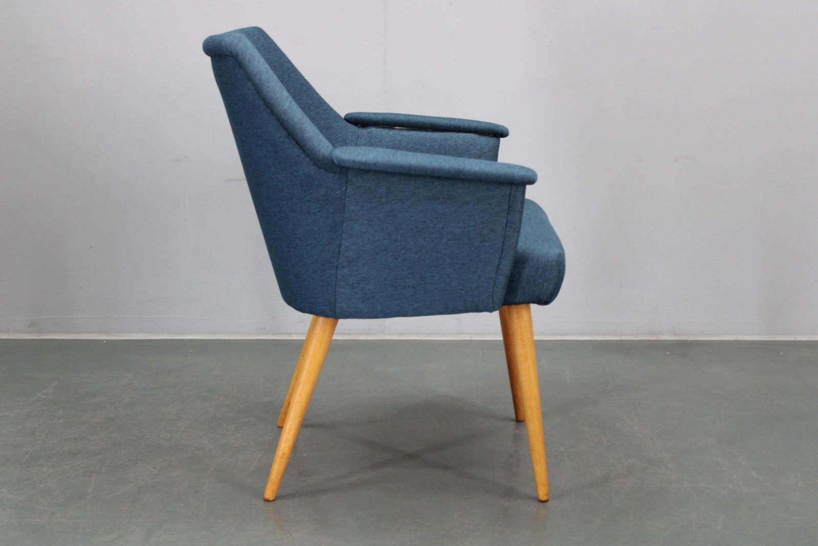 photo vinterior 1960s Pair Of Mid Century Refurbished Armchairs, Czechoslovakia