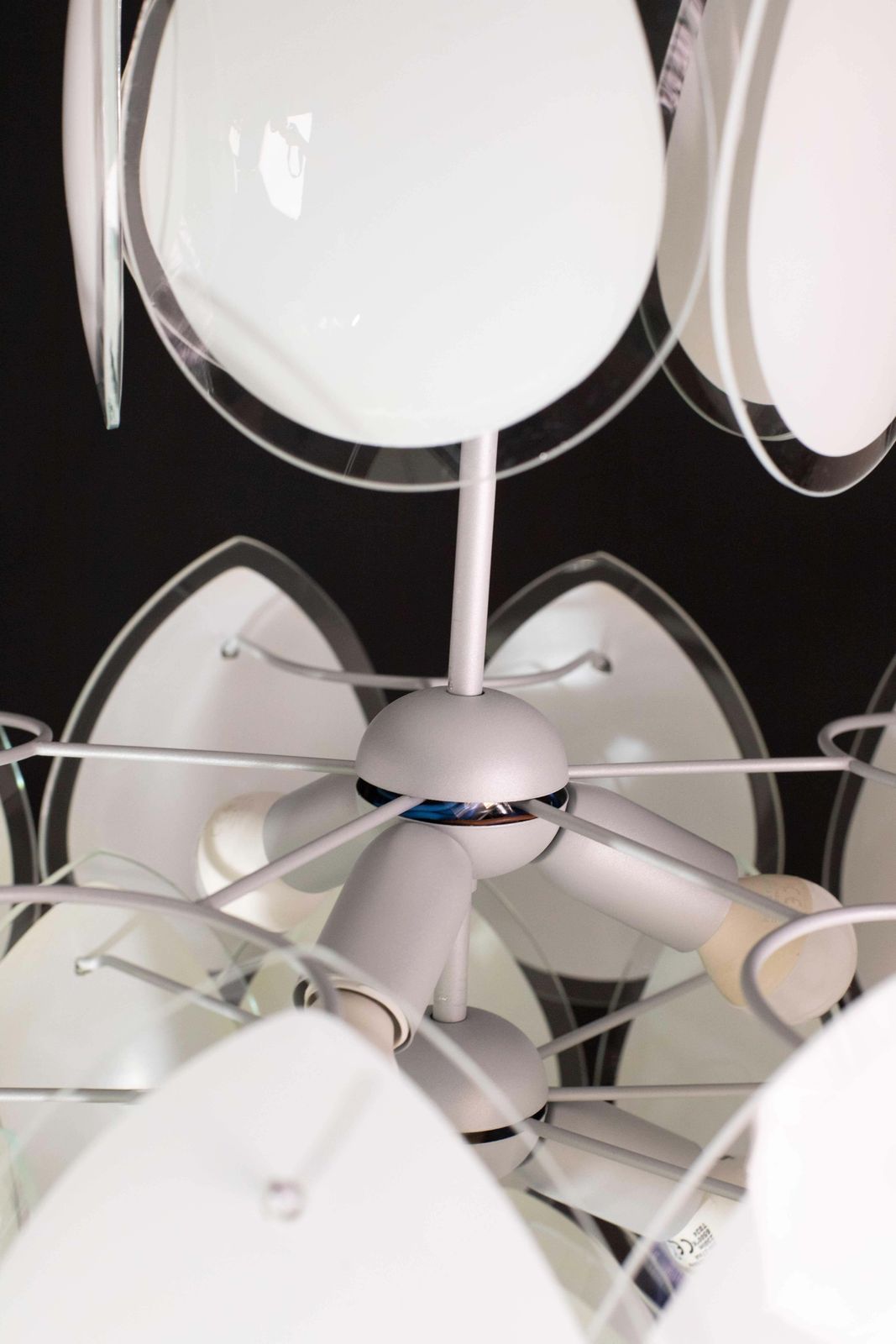 Lighting Vistosi White Murano Glass Teardrop Shaped Discs Chandelier, Italy, 1970s photo