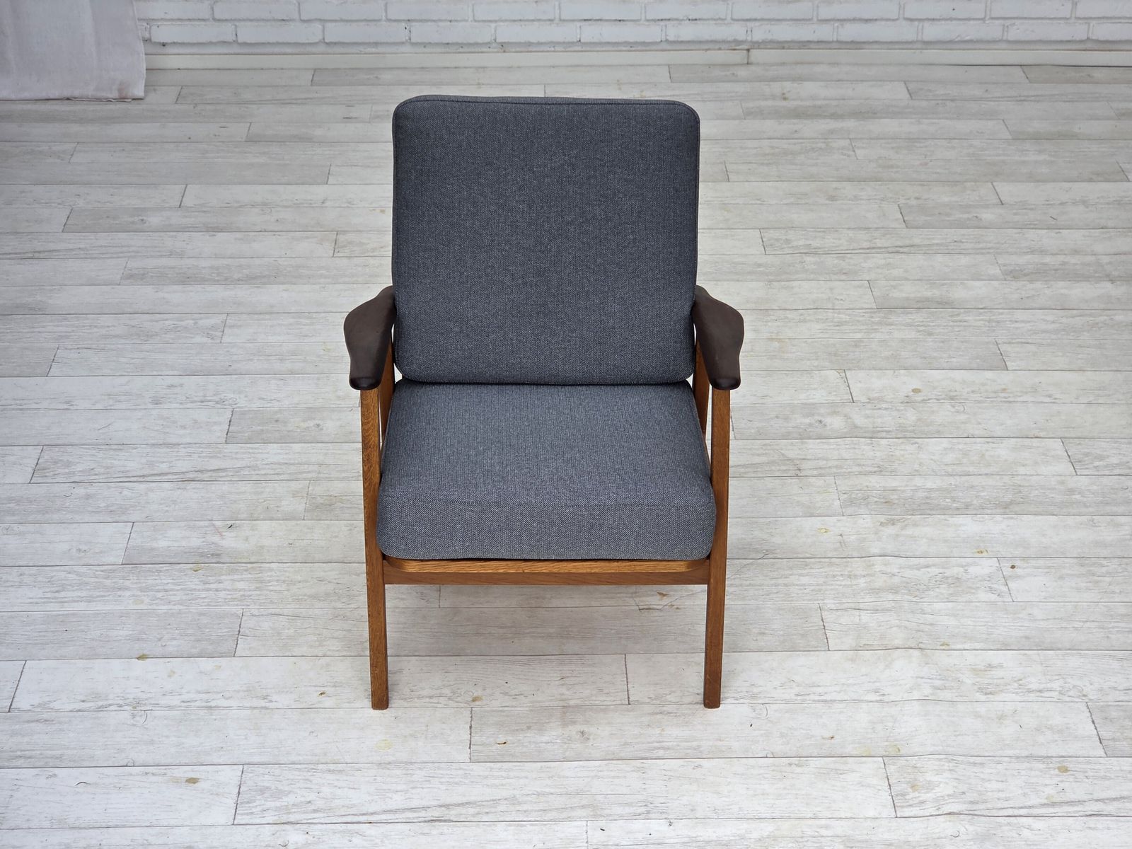 1970s, Pair Of Danish Armchairs, Reupholstered, Furniture Wool, Teak And Oak Wood. photo 1870.0