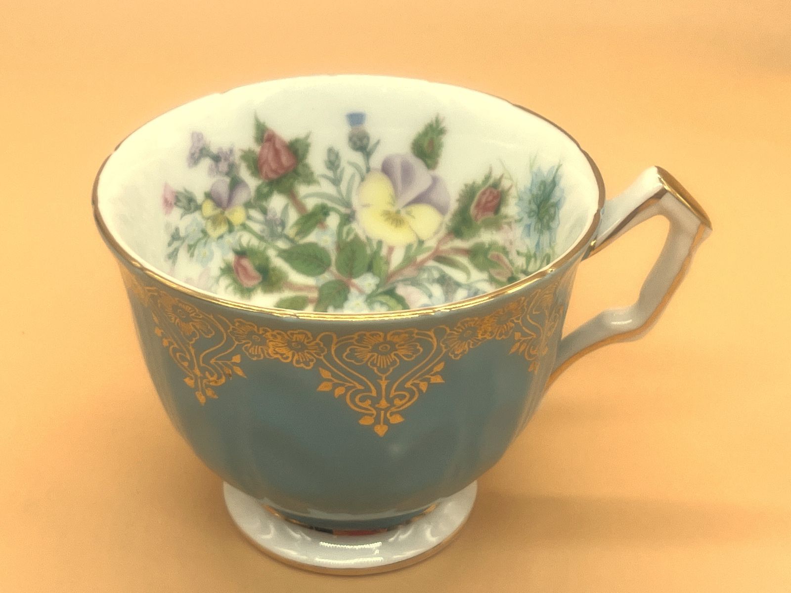 Aynsley China Crocus Shape Wild Tudor Turquoise Cabinet Tea Cup & Saucer Duo. photo vintage