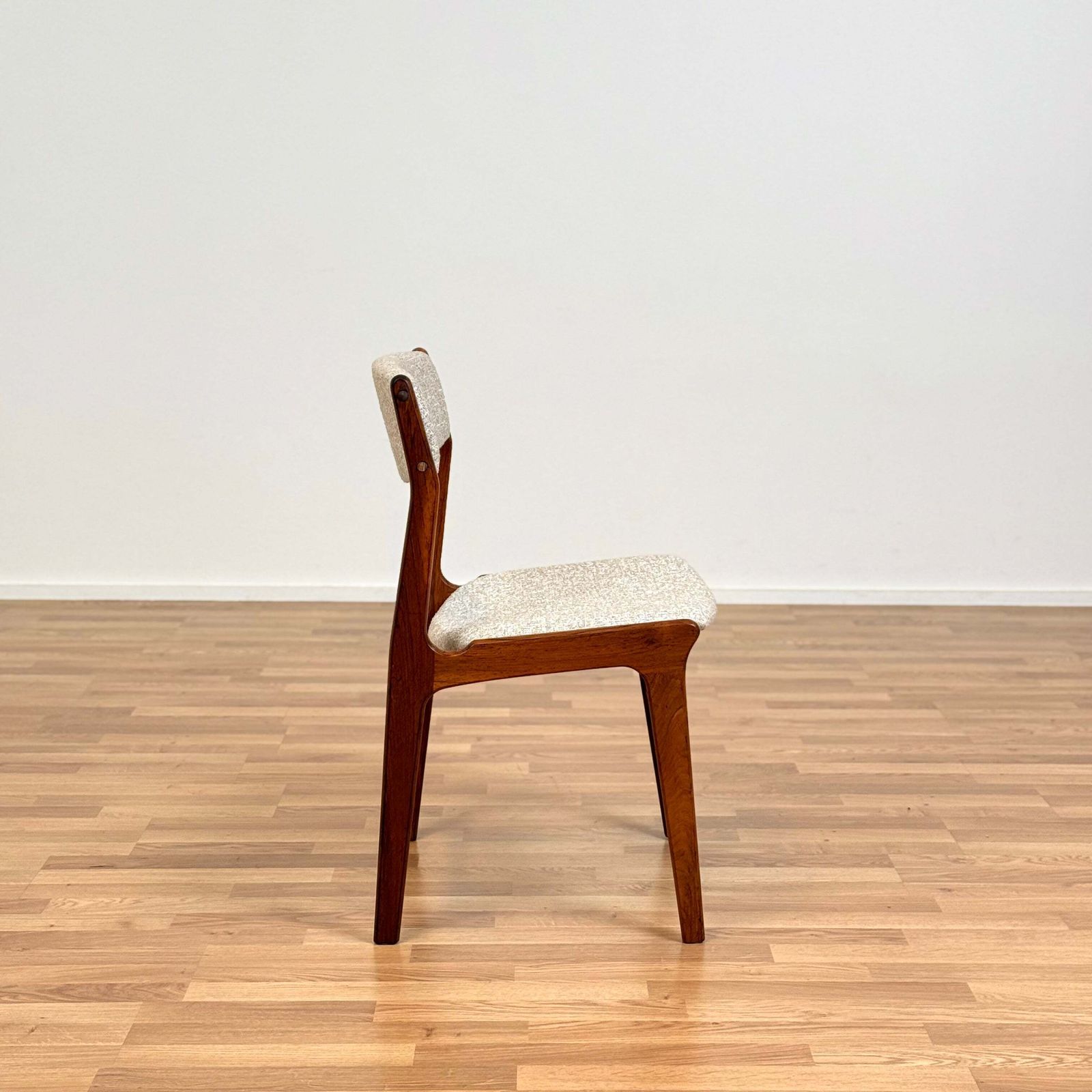 Set Of 6 Dining Chairs In Santos Rosewood By Erik Buch For Nova Stolefabrik photo Furniture