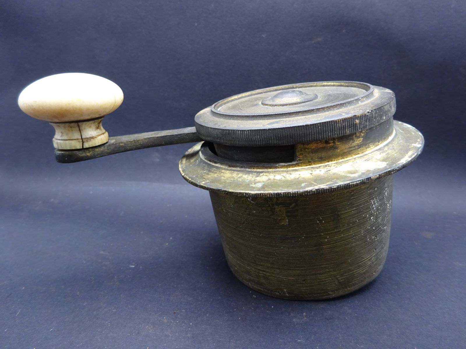 Original Antique Brass Servant/Butler Lever (Bl5) photo for sale