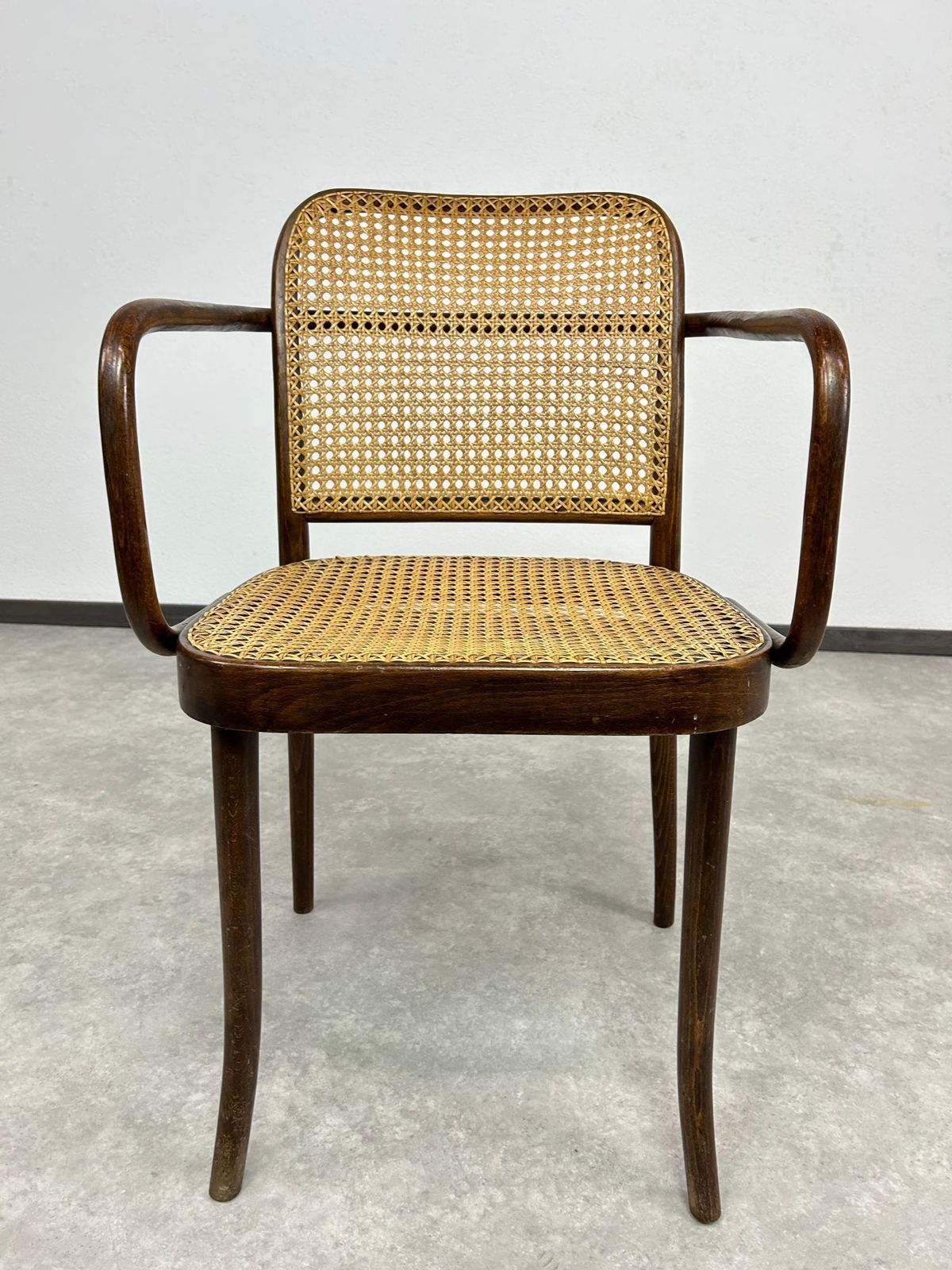 Office Chair No.811 By Josef Hoffmann photo furniture