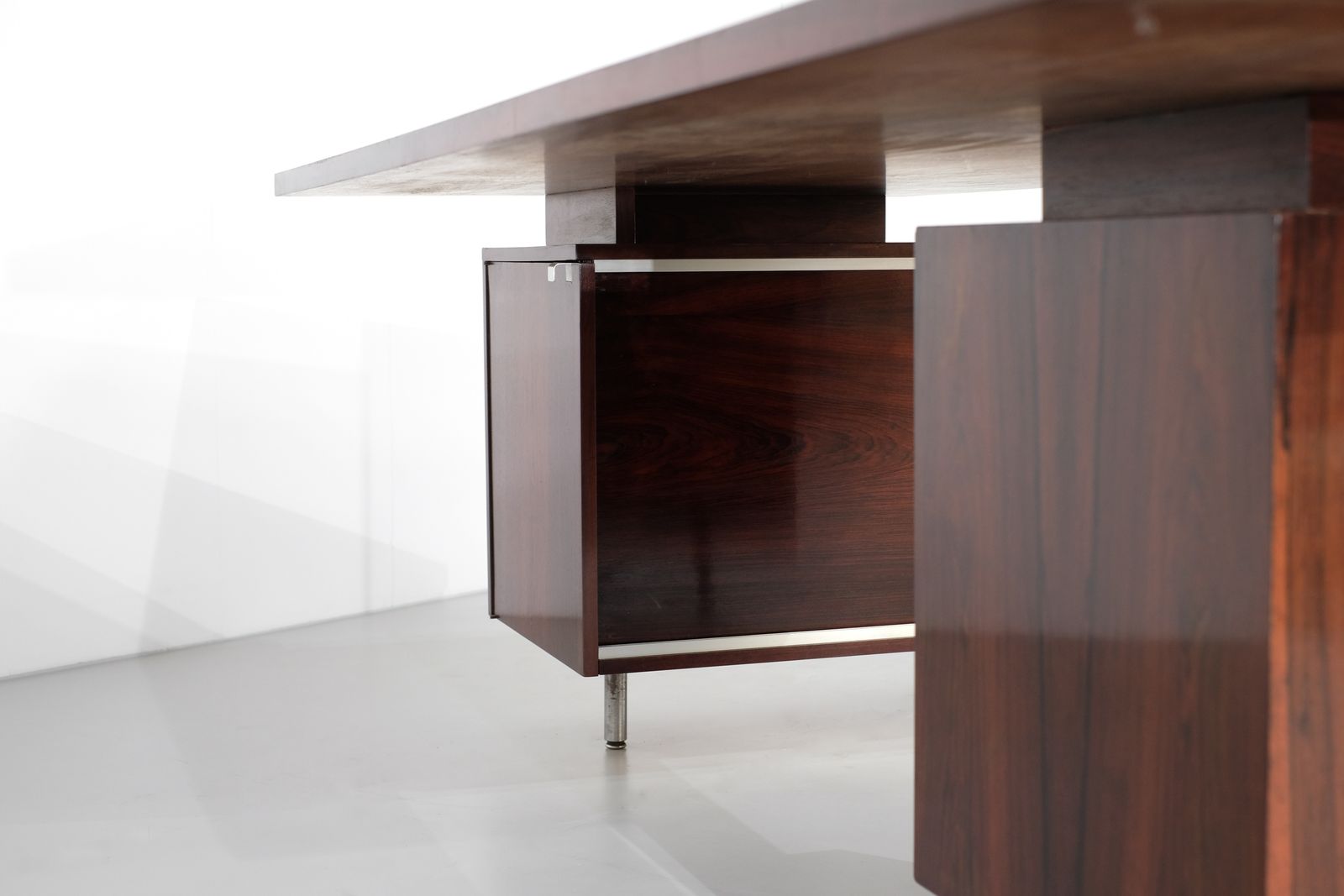 photo vinterior Desk Series 9000 By George Nelson For Herman Miller, USA 1960s.