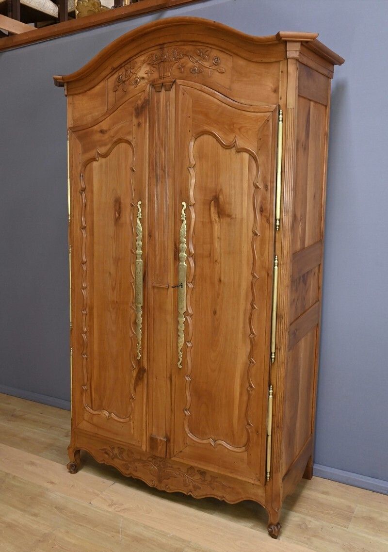 photo buy Nantaise Cherrywood Wardrobe, Louis XV Style – Part 1 Of The 19th Century