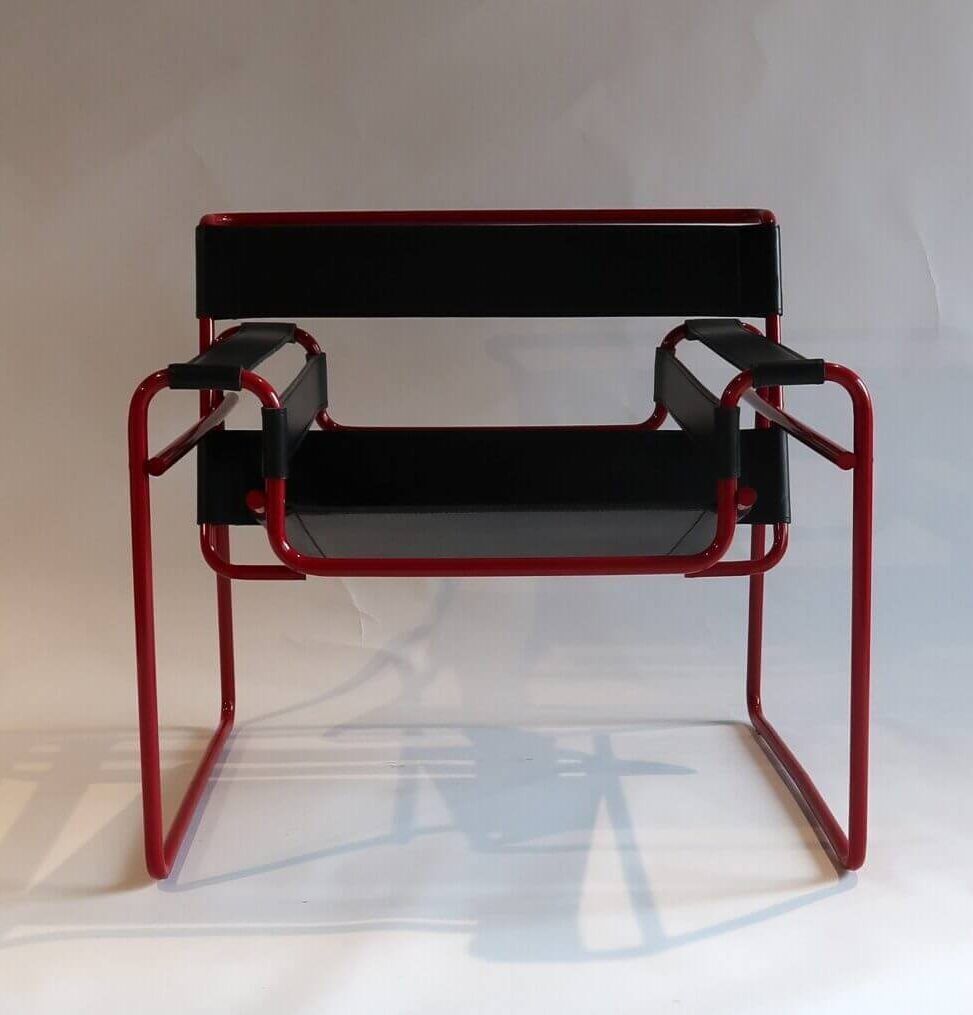 Wassily Armchair With Red Lacquered Metal Frame And Black Leather, Marcel Breuer, Knoll, Edition 2024 photo for sale