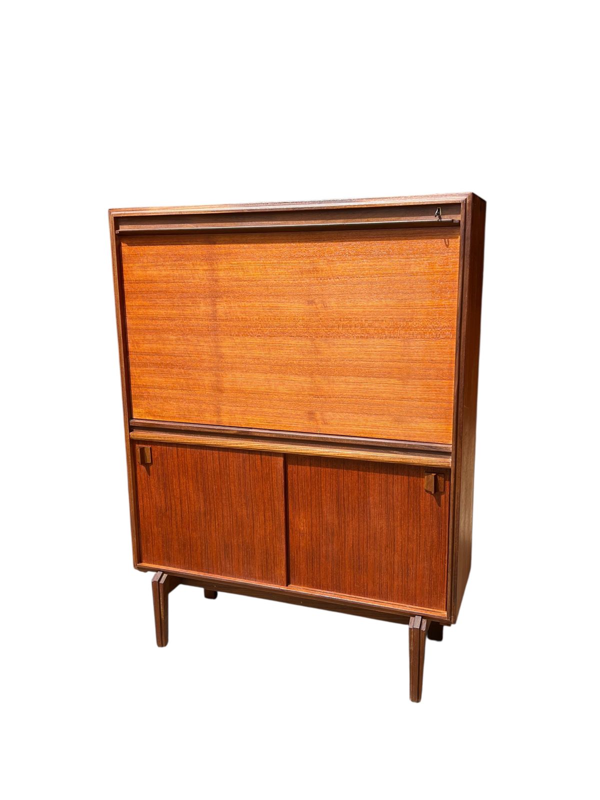 Mid Century Bureau By Robert Heritage For Beaver & Tapley photo vintage