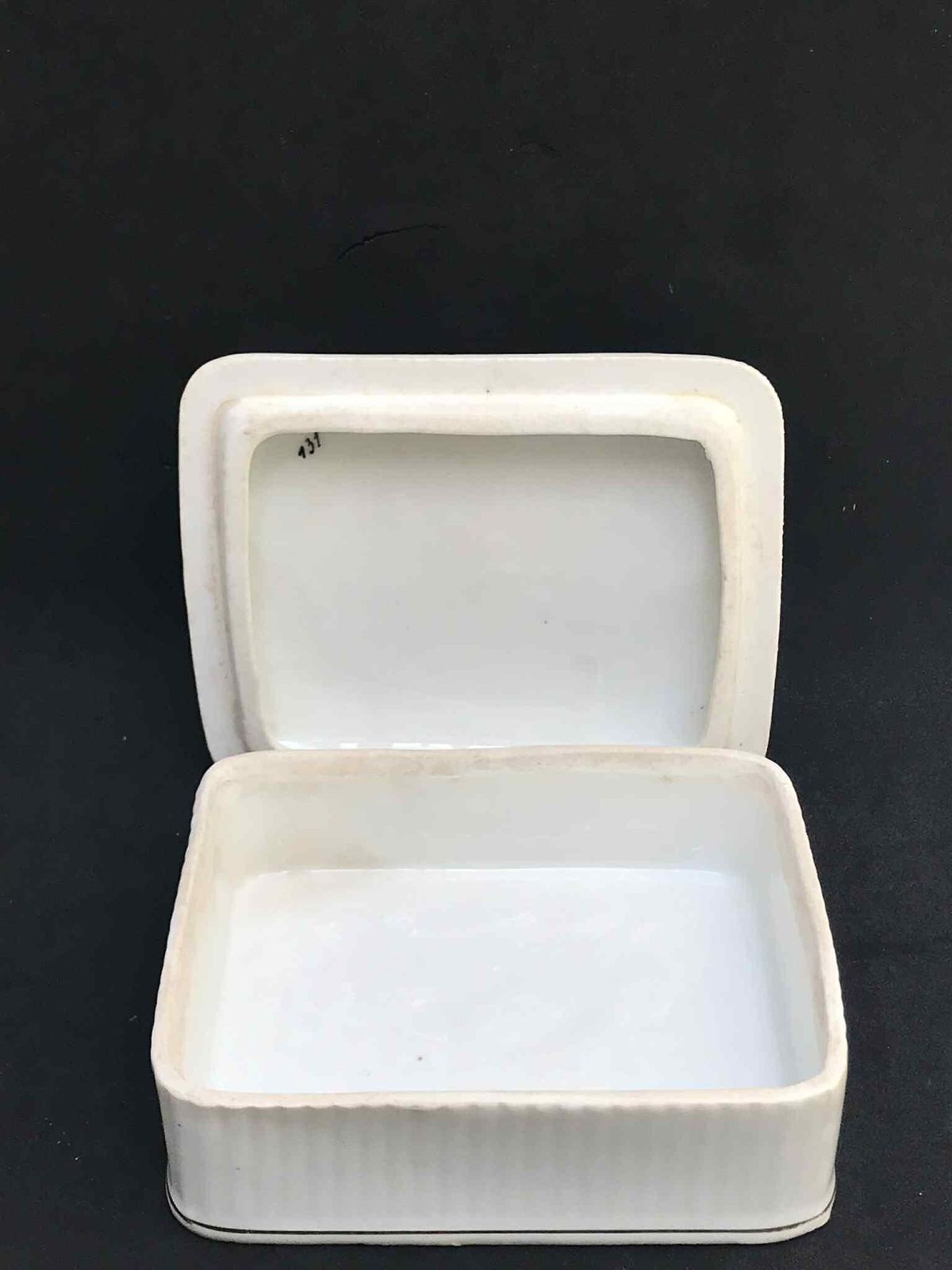 Sardinedoos Vintage Keramiek Oostenrijks – Luxe Sardinedoos Met Visgreep, Botervloot Met Deksel, Kaviaarschaal, Trouwschaal photo buy