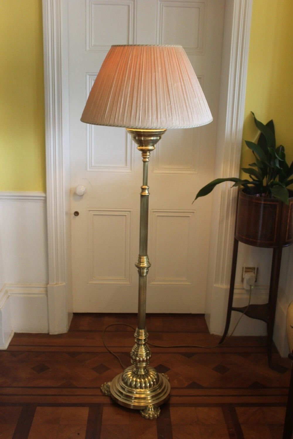 Victorian Telescopic Brass Standard Lamp photo vintage