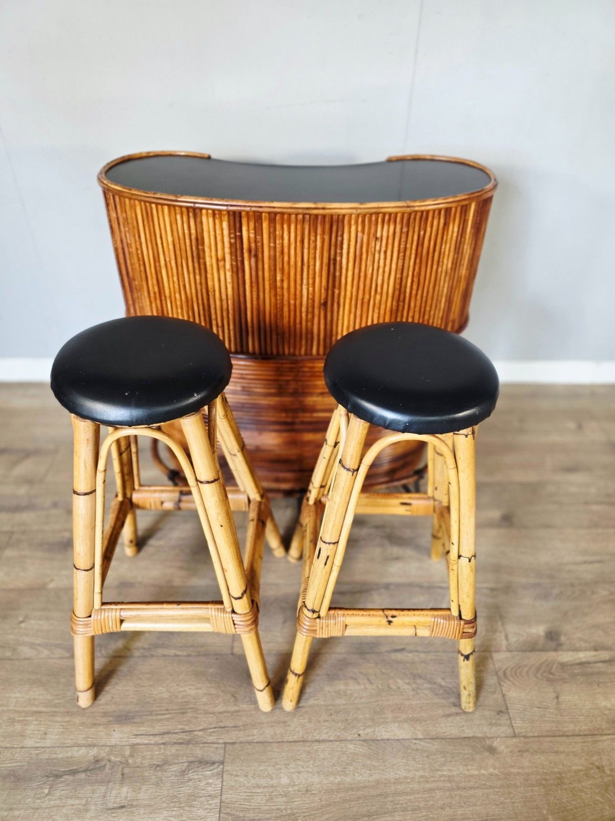 1970 Bamboo Tiki Bar With 2 Bar Stools