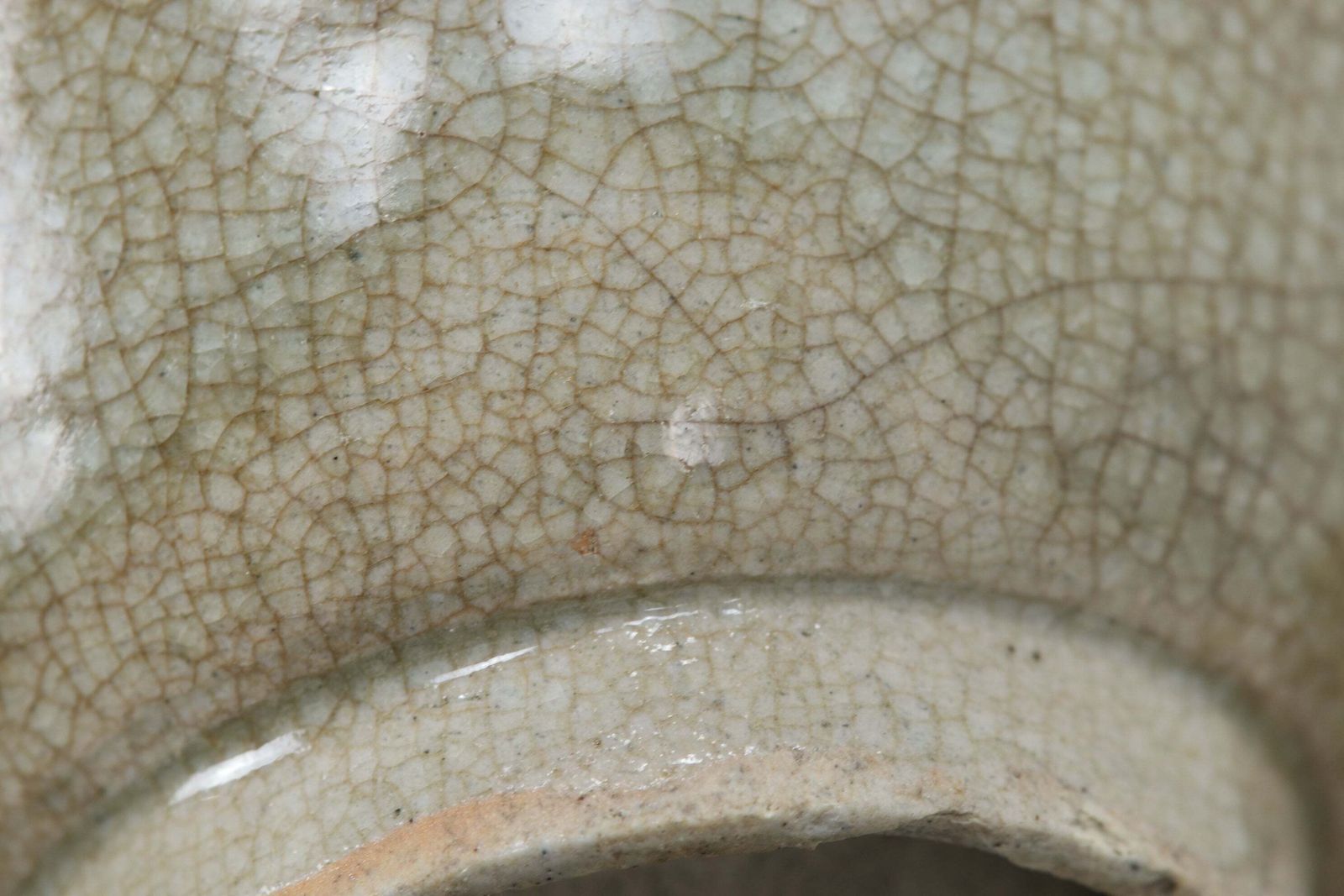 photo furniture Sung Dynasty Pale Green Stoneware Vase