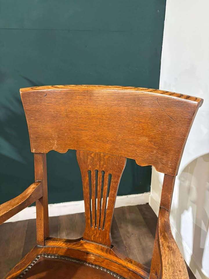 photo furniture Vintage Oak Office Armchair