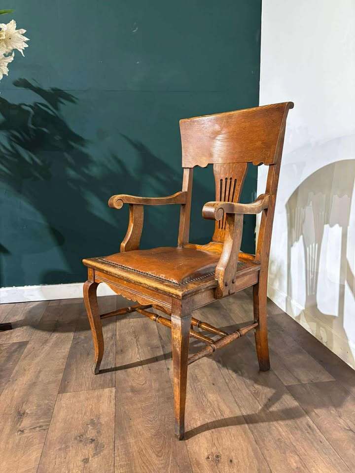photo vinterior Vintage Oak Office Armchair