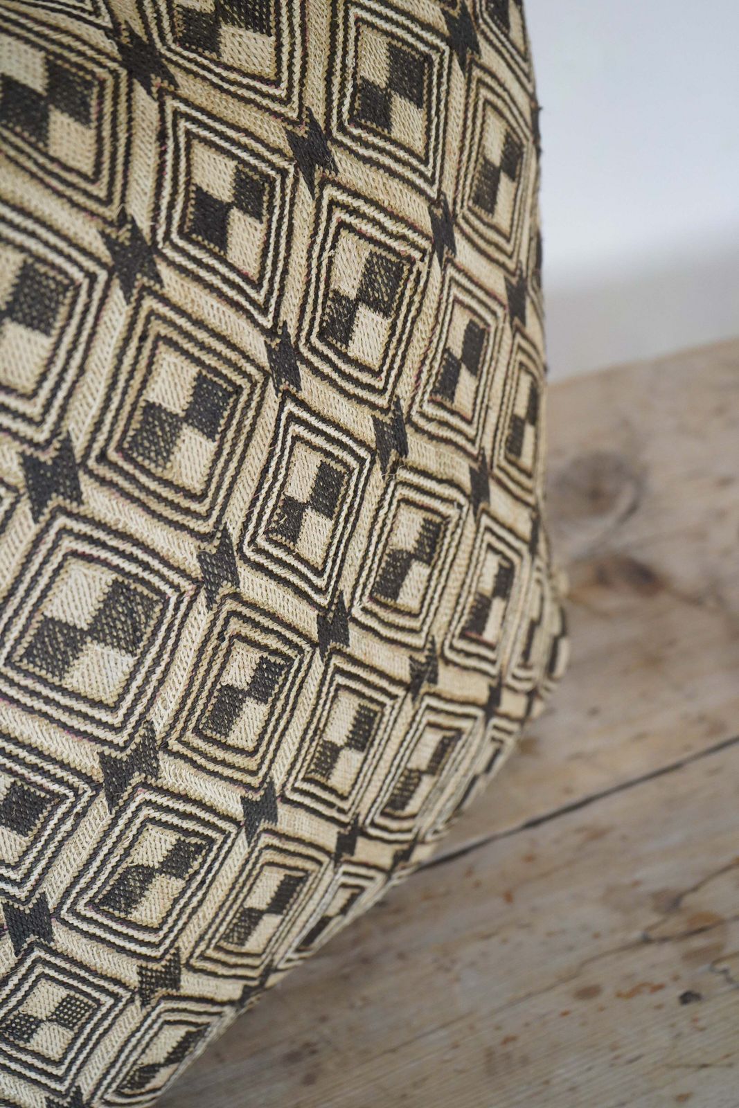 Kuba Cushion photo 222.0