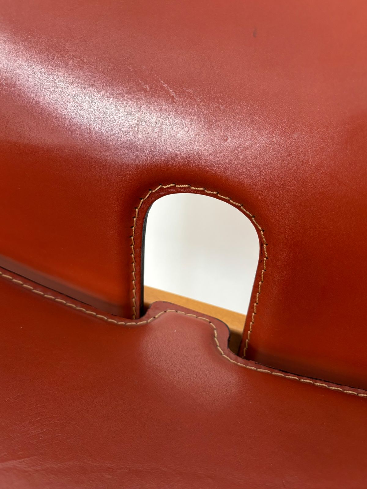 photo vinterior Afra Tobia Scarpa Cassina Midcentury Leather Wood Dining Chairs, Italy 1960s