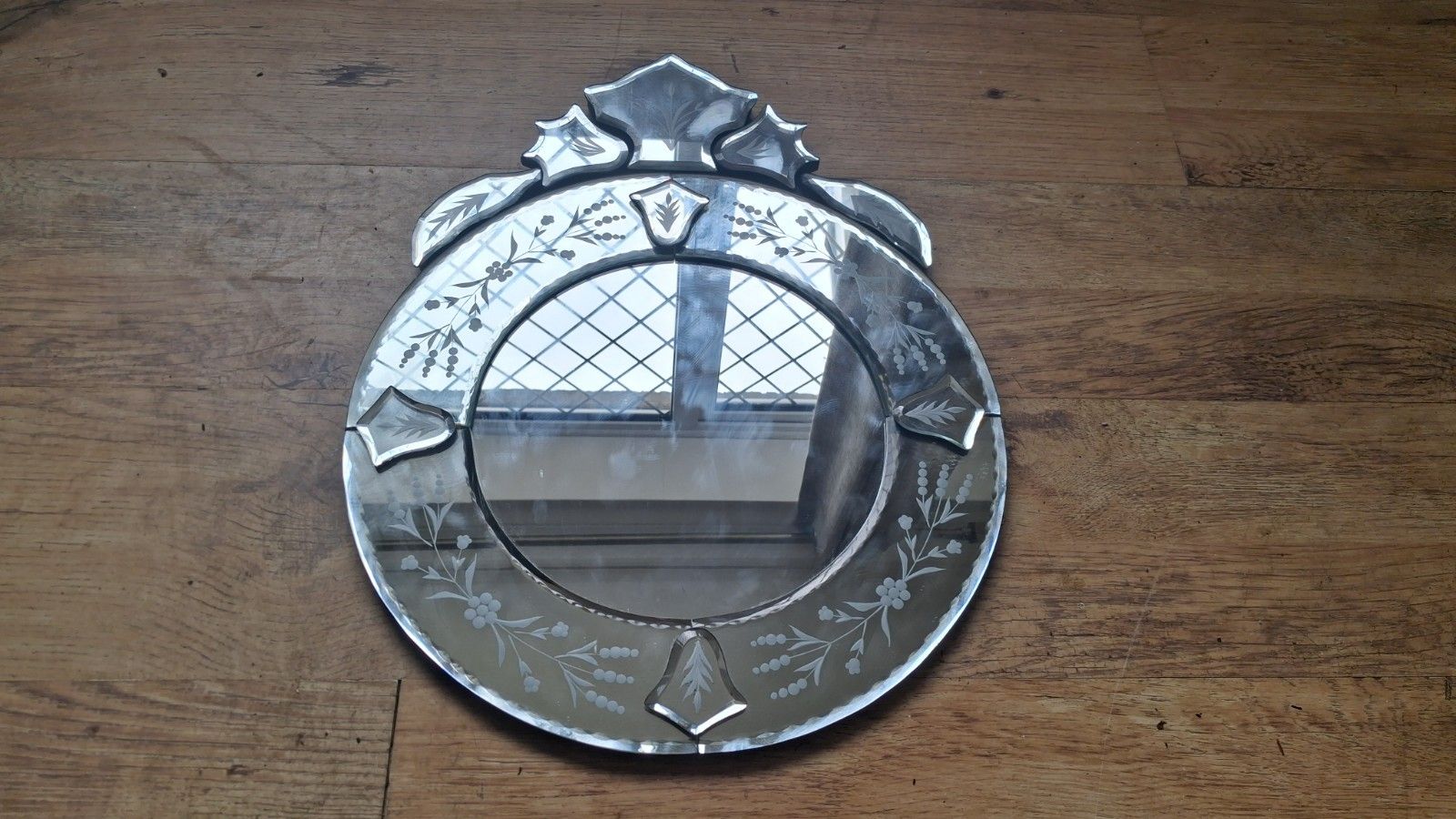 Beautiful Venetian Etched And Bevelled Glass Ornate Mirror photo vinterior
