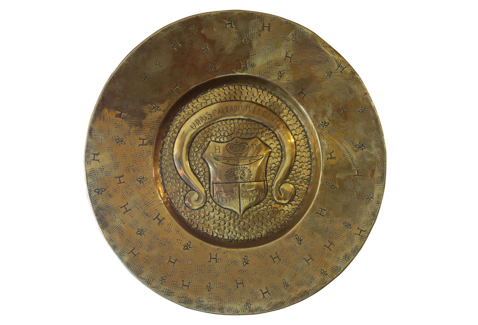 Brass Plate With Coat Of Arms – Motto Of Pau, Birthplace Of Henry IV, Circa 1920