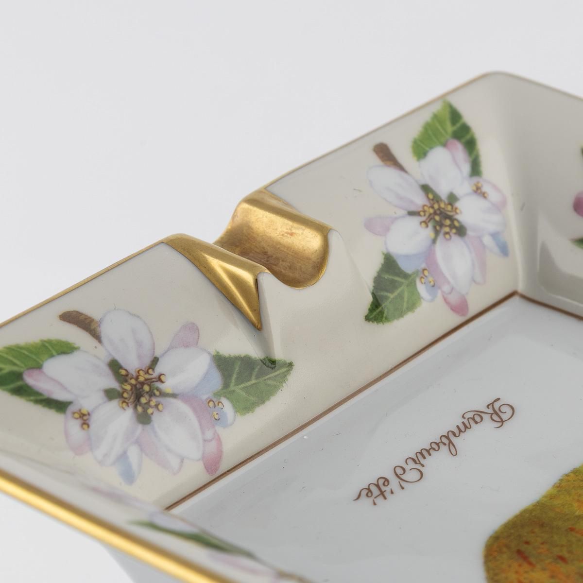 photo vinterior A Stunning 20th Century Ceramic Ashtray By Hermès, France