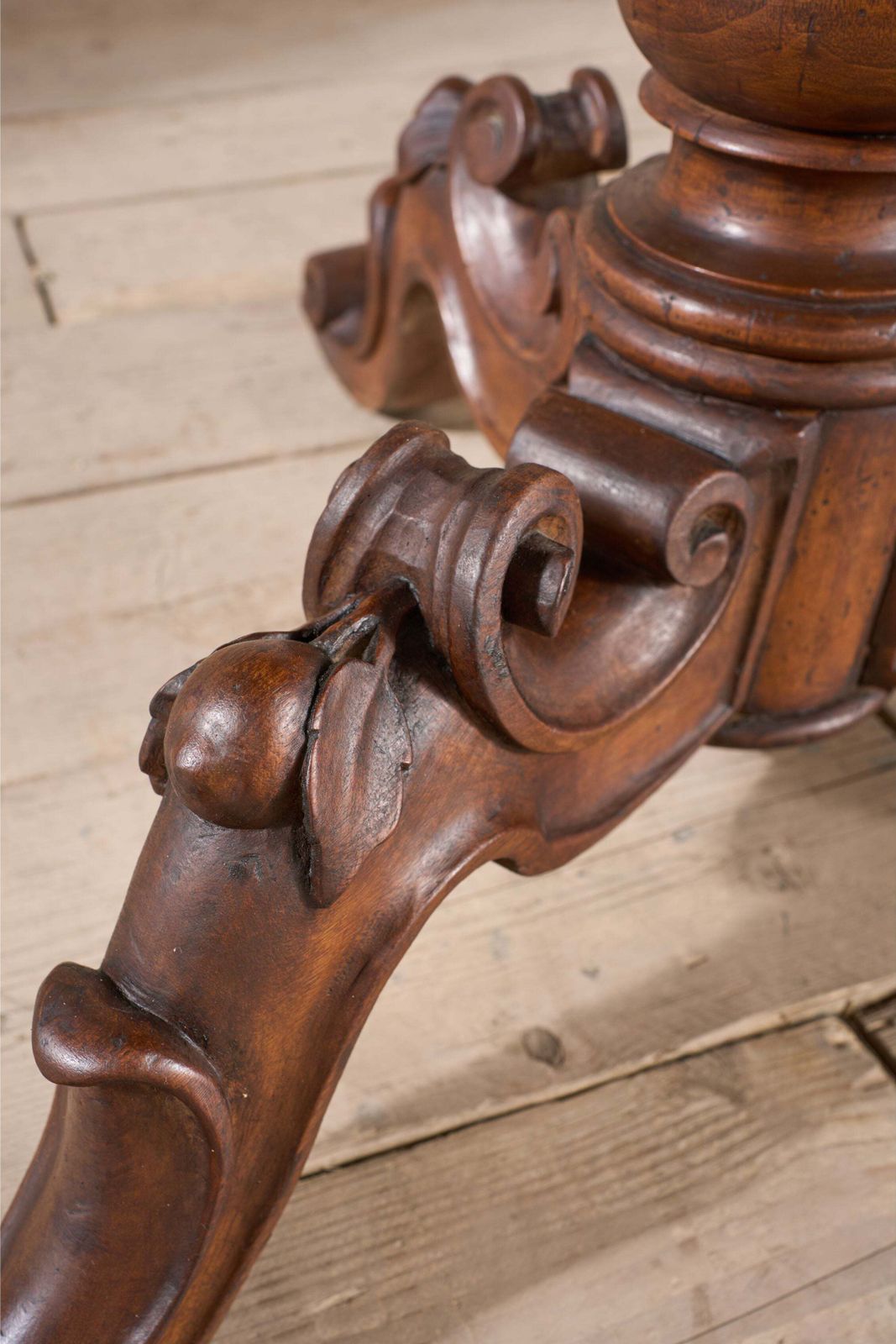 Furniture 18th Century Italian Walnut Tilt Top Table photo