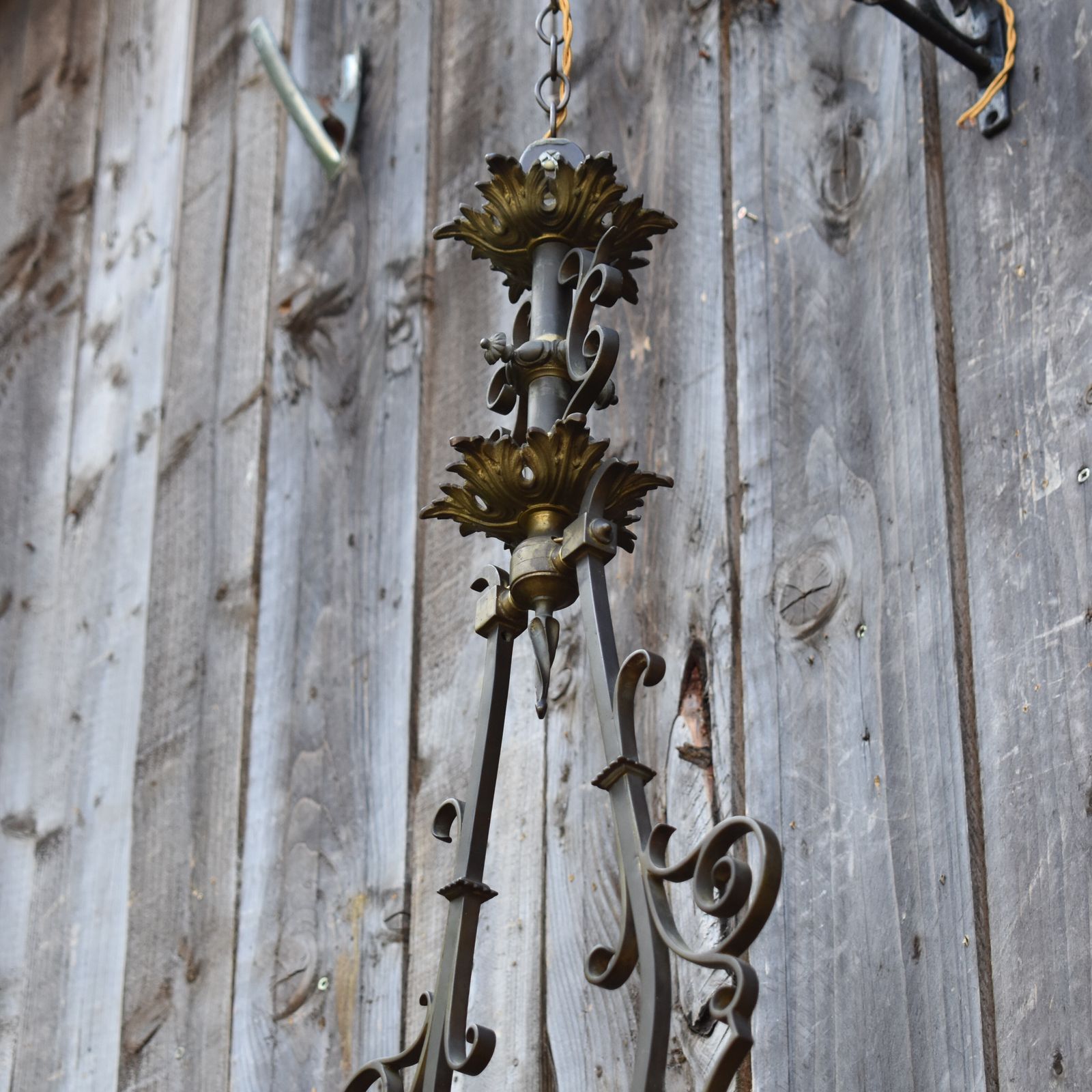 Antique Handmade Acanthus Leaf Heavy Brass Scroll Design Statement Pendant Light photo vintage