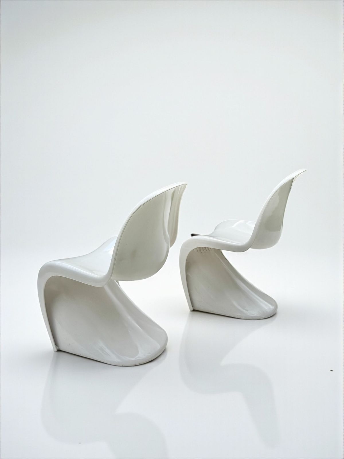 Set Of 2 Panton Verner Fibreglass S Chair For Herman Miller, W. Germany 1973 photo vinterior