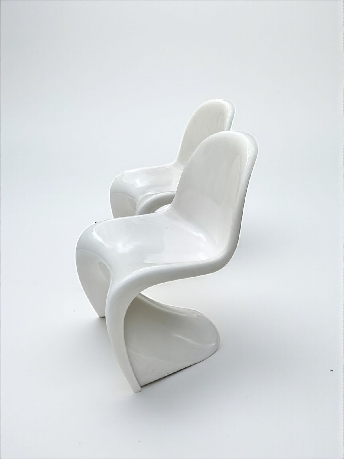 photo furniture Set Of 2 Panton Verner Fibreglass S Chair For Herman Miller, W. Germany 1973