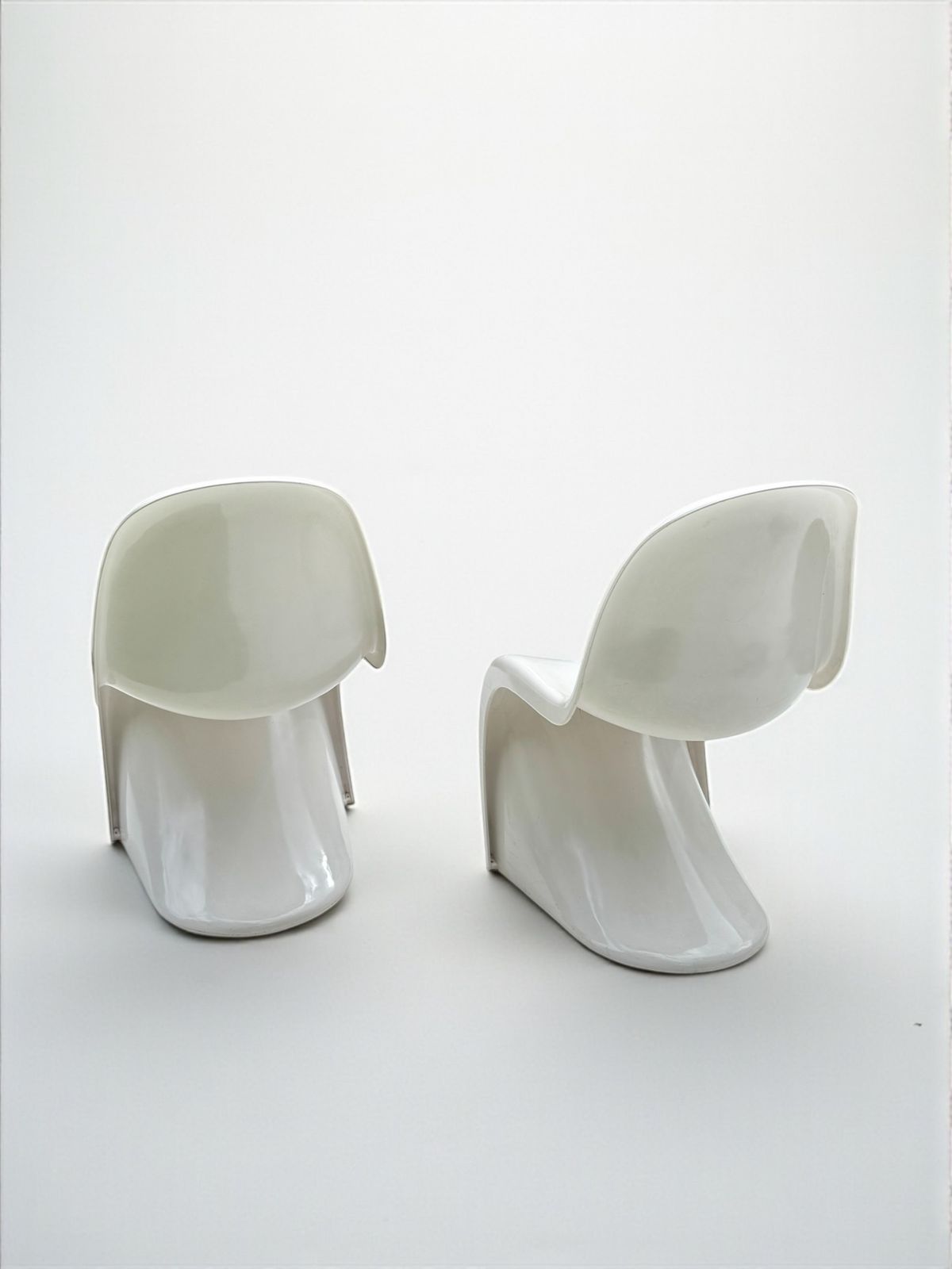 photo for sale Set Of 2 Panton Verner Fibreglass S Chair For Herman Miller, W. Germany 1973