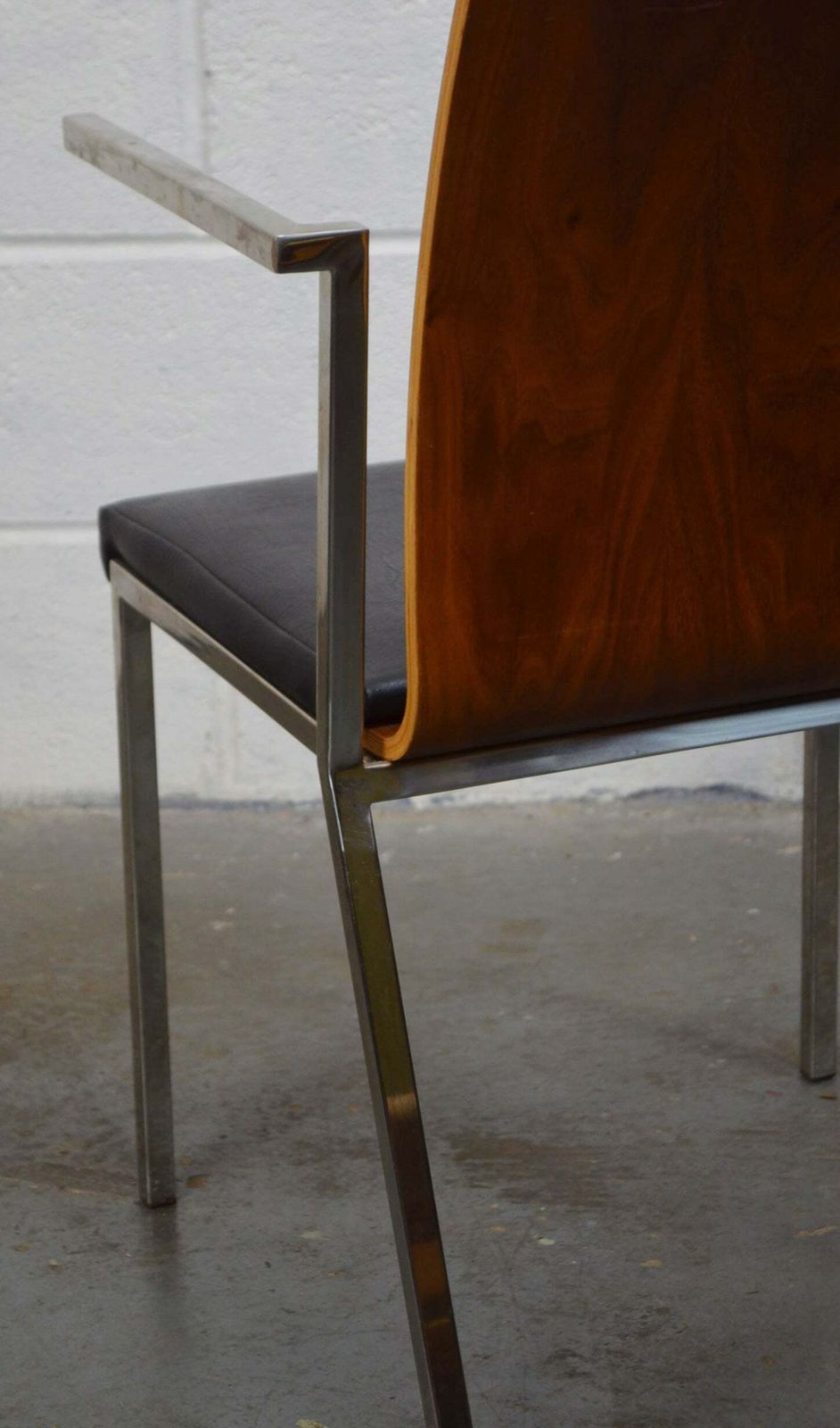A Retro Chrome & Walnut Chair photo Furniture