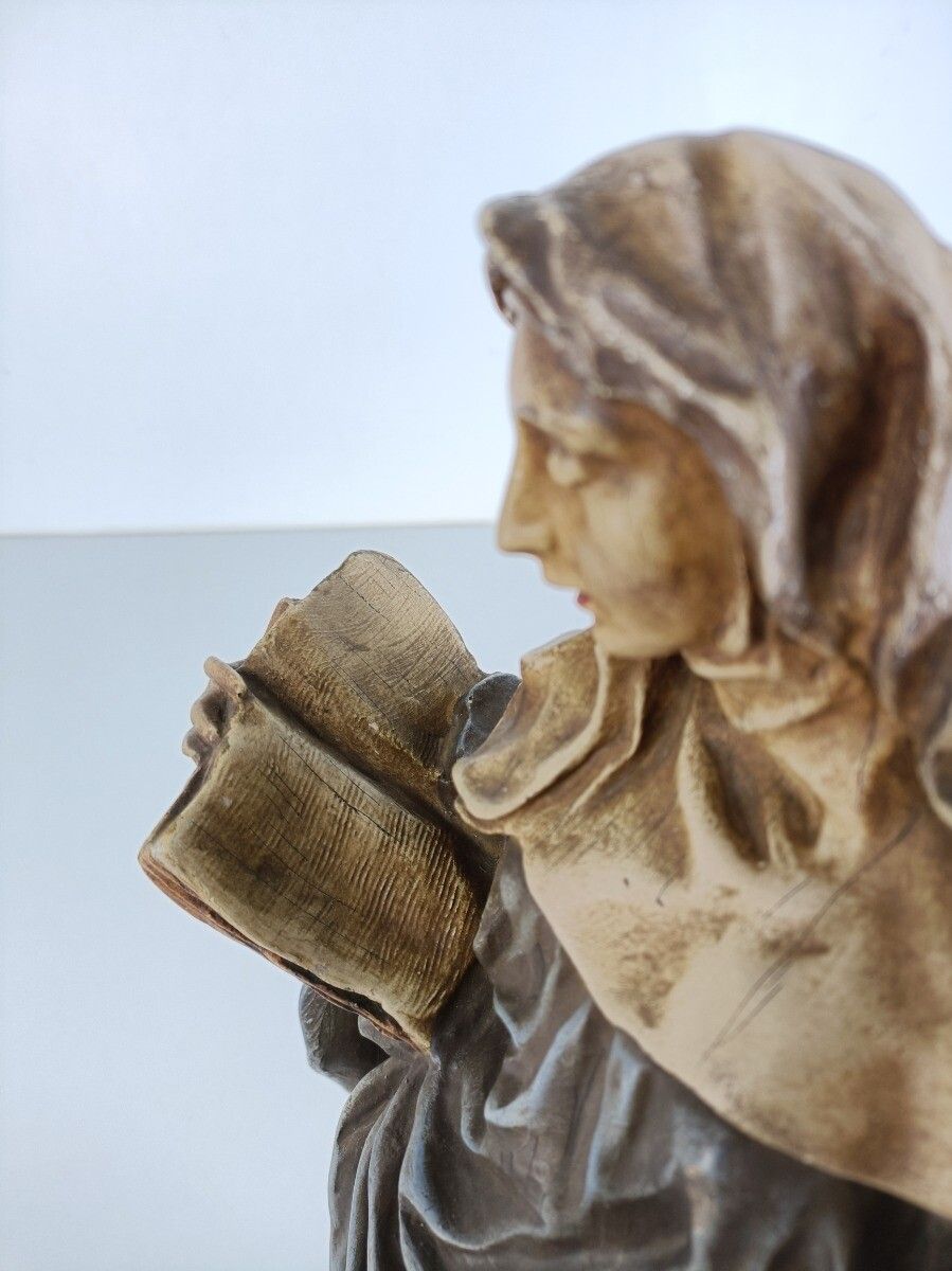 Gorgeous Statue Plaster Saint Margaret Queen Of Scotland Collector Htf photo vintage