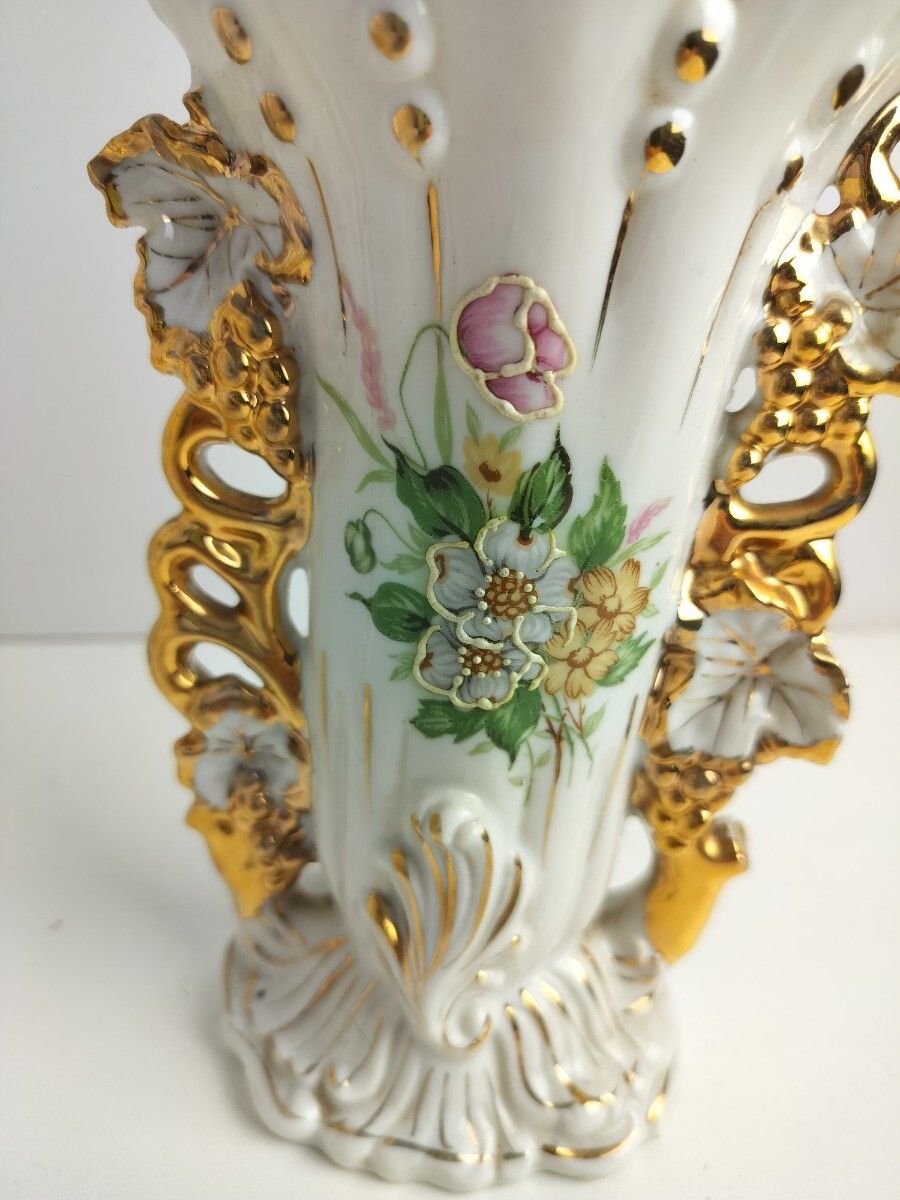 Lovely Couple Antique French  Porcelain Fan Flair Bridal Vases  Hand Painted Ena photo furniture