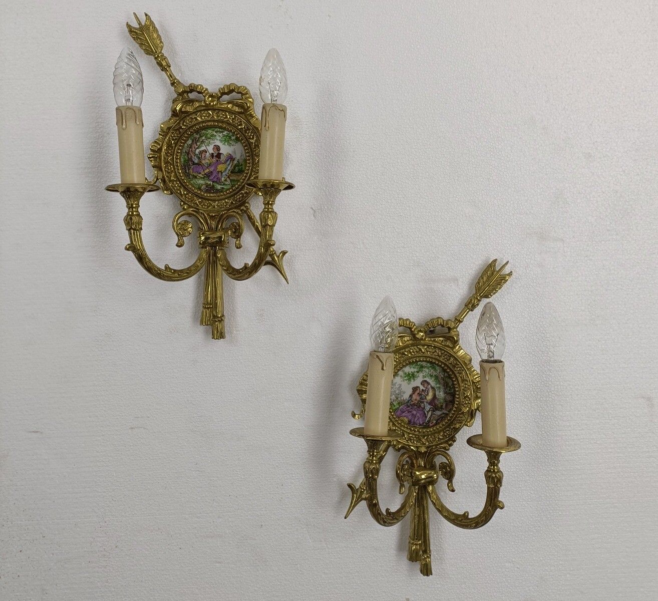 Gorgeous Pair Of Wall Sconces Lights Lamps Bronze Medallions Limoges Fragonard W photo for sale