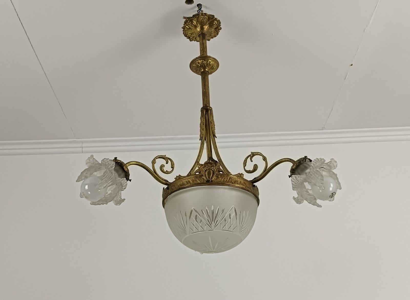 Art Deco Chandelier Gilded Bronze Gorgeous Etched Glass Shades Flower Shaped 4 L photo furniture