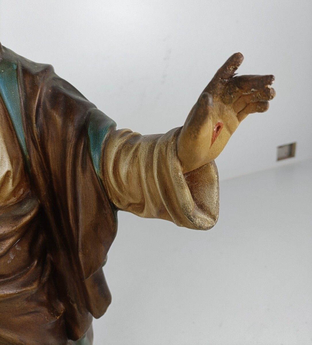 Large Gorgeous Statue Jesus Christ Neo Gothic Antique Holy Heart Open Arms Plast photo Art