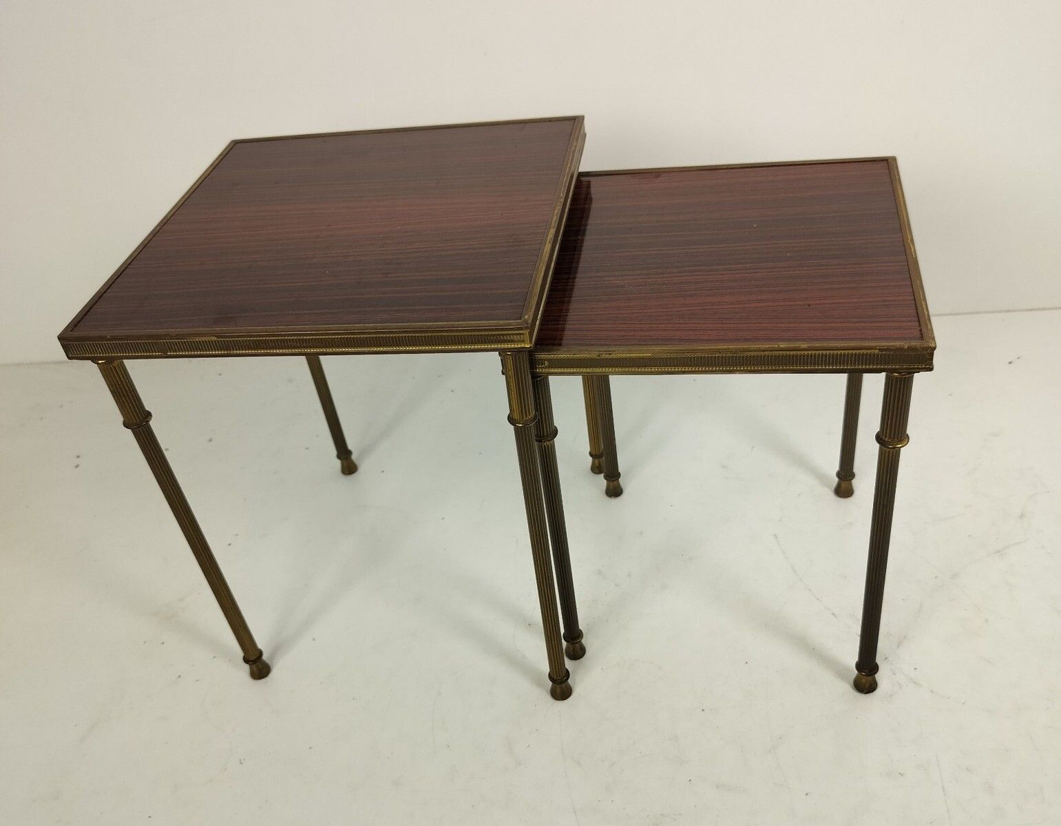 2 Modernist Nesting Stacking Coffee Side Tables Brown Veneer Brass Legs Mid Cent photo buy