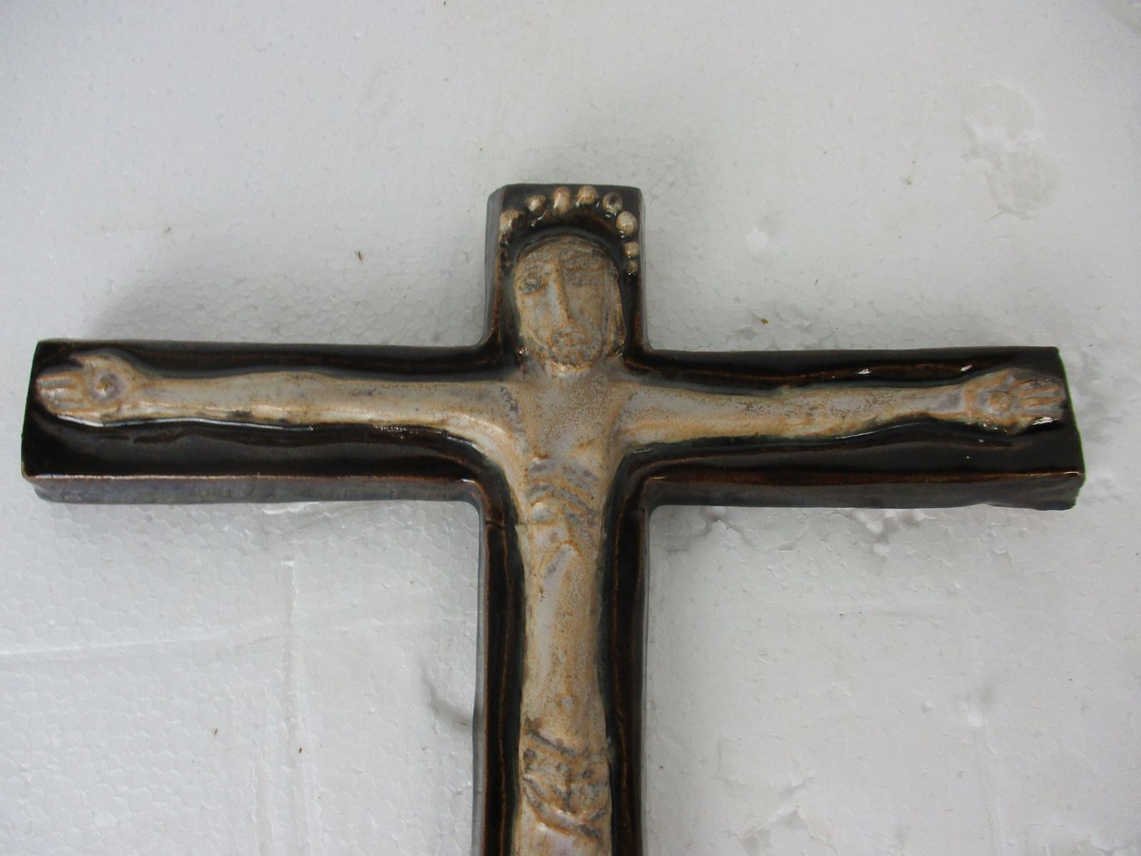 Mid Century Design Ceramic Modern Crucifix Ceramic Fat Lava Gold Gilded Marked M photo furniture