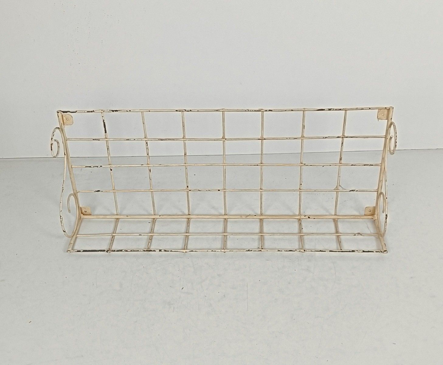Antique Rack Shelf Industriul Rustic Wire Etagere Painted White France photo furniture