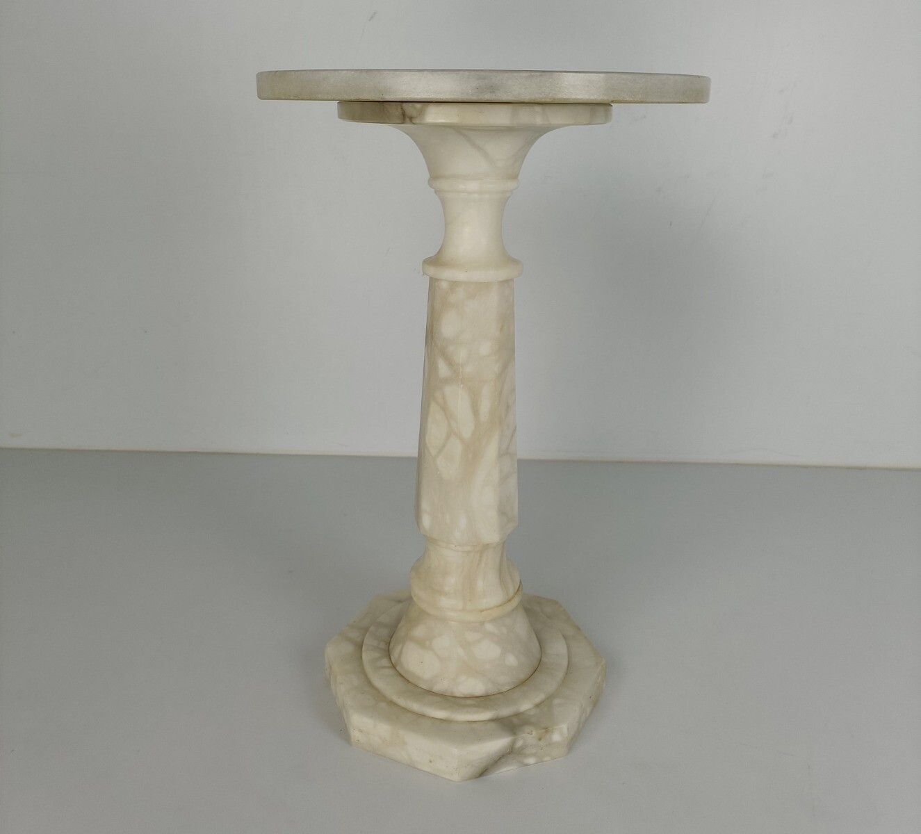 Hollywood Regency Style Side Occasional Table Marble Garden Table Vintage photo furniture