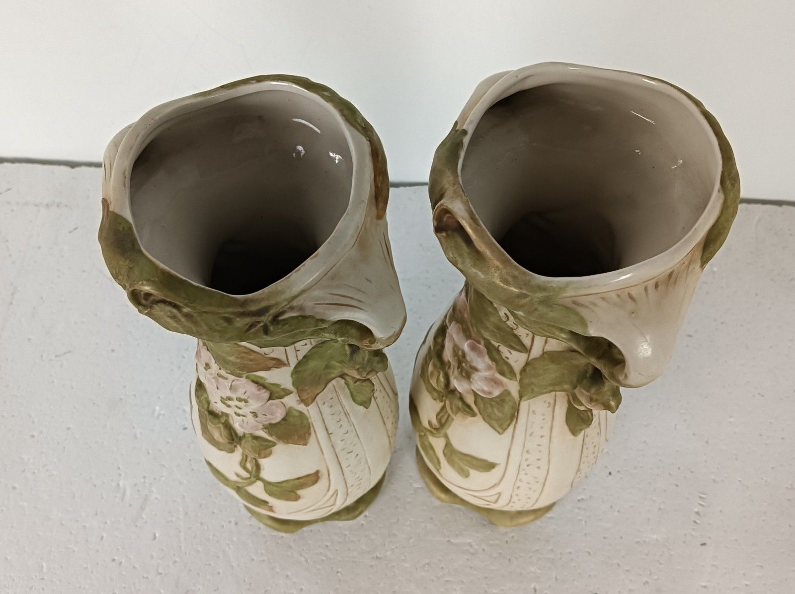 Royal Dux, Pair Vases Faience, Art Nouveau 1900 Antique Bohemia Austria Marked photo Home Decor