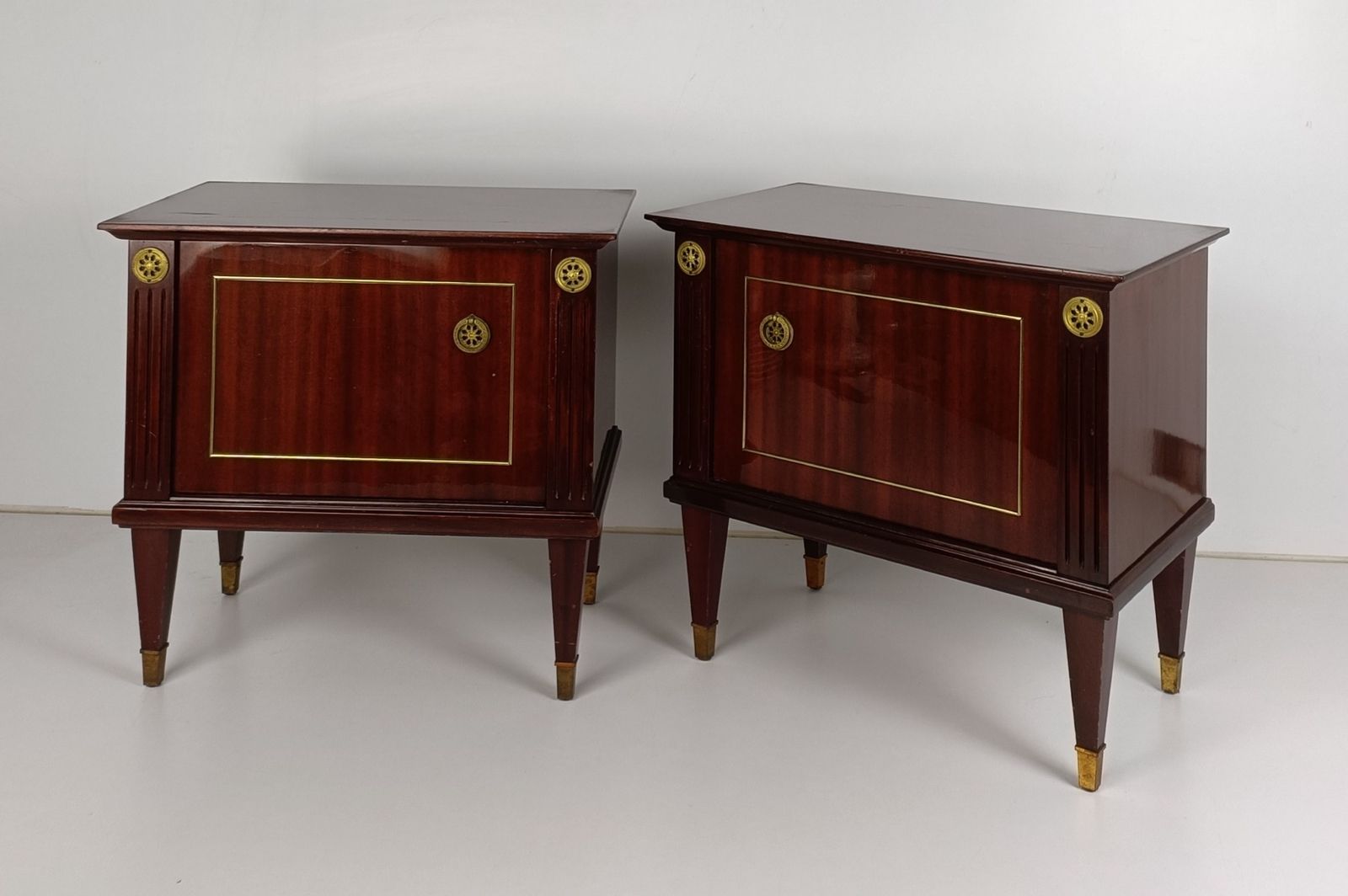 Pair Couple Vintage Nightstands End Tables Mid Century Modern Wood Modernist Ret photo furniture
