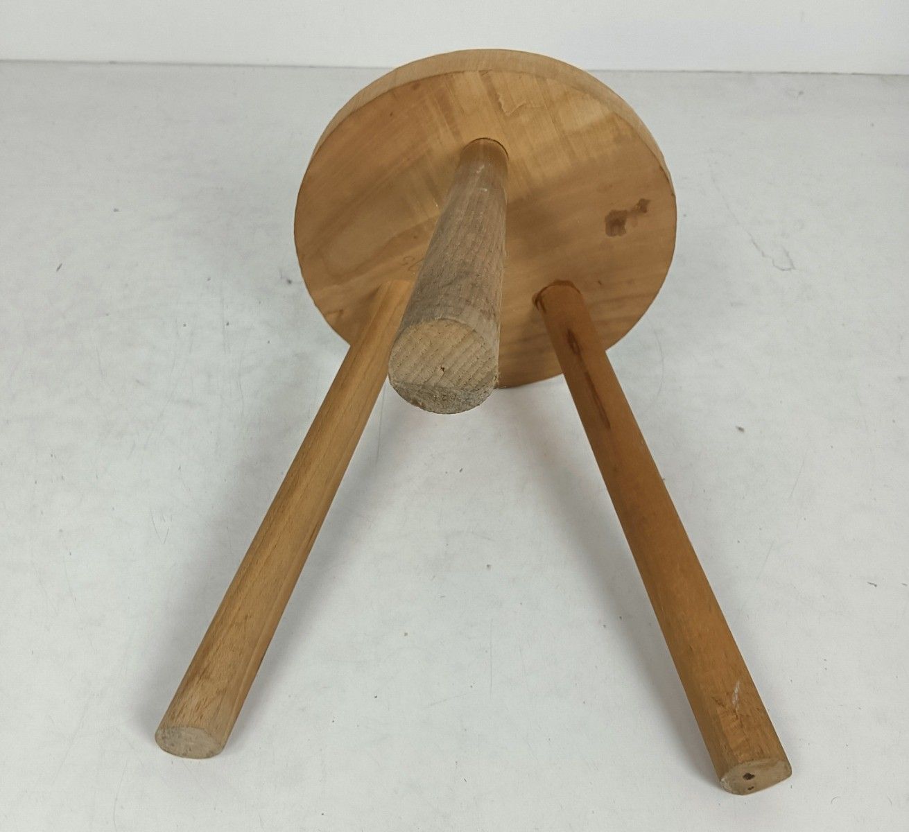 Vintage Milking Stool Pedestal Plant Stand Side Table Farmhouse Barn Style Tripo photo for sale