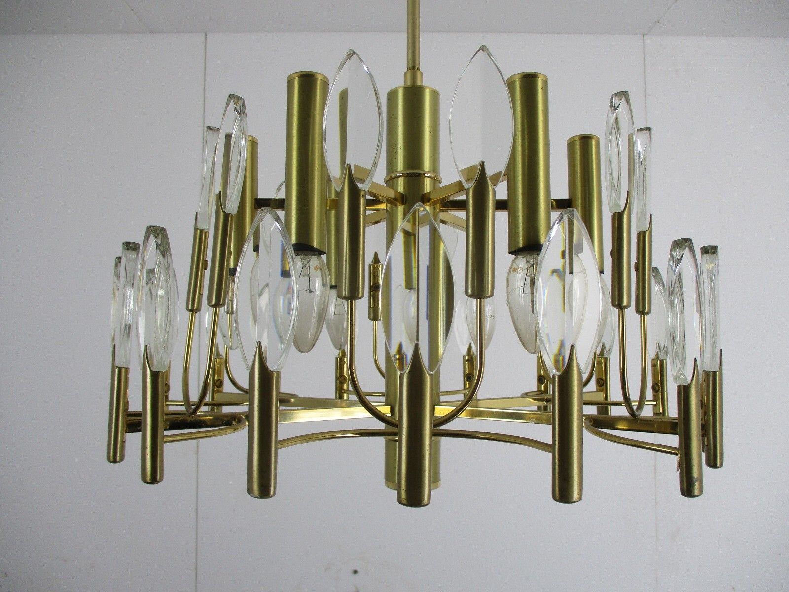 Hollywood Regency 1970s Chandelier Lamp Oscar Torlasco For Stilkronen Italy photo vinterior