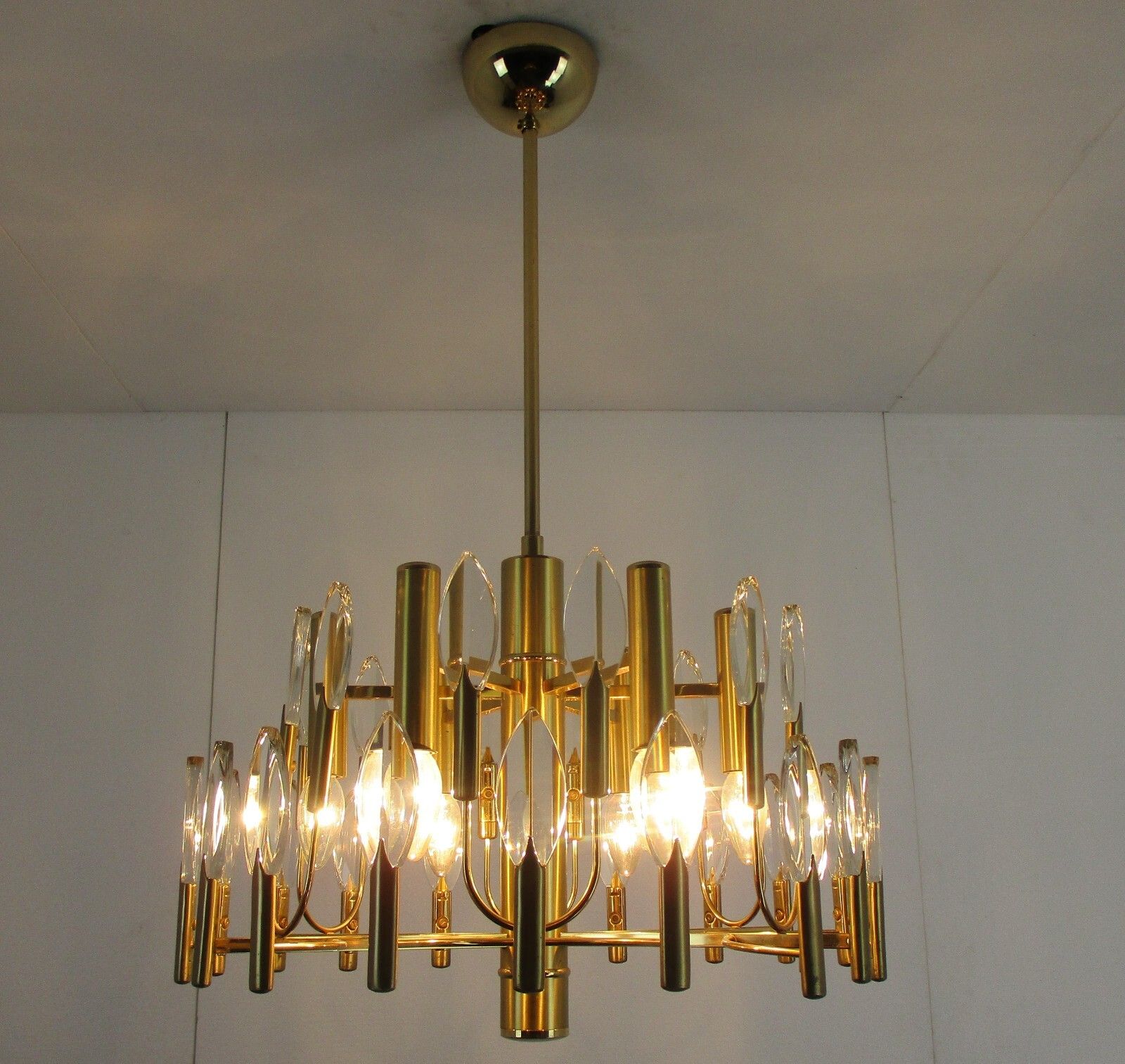 photo for sale Hollywood Regency 1970s Chandelier Lamp Oscar Torlasco For Stilkronen Italy