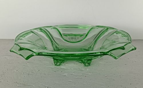Gorgeous Art Deco Antique Art Depression Glass Green Serving Dish Bowl Centerpie photo Home Decor