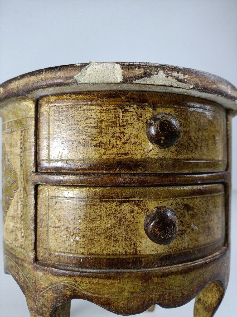 photo for sale Small Italian Mid Century Hollywood Regency Florentine Jewelry Trinket Box Cabin