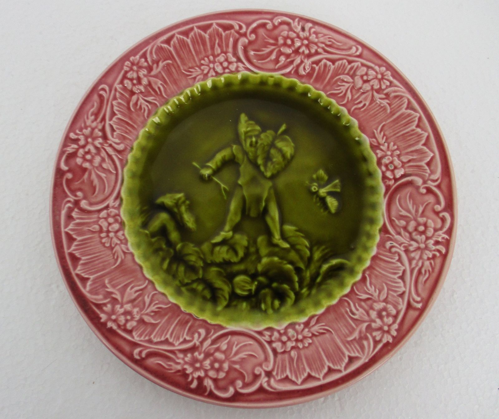 Two Small Plates Majolica Barbotine Art Deco Pink Green Dwarfs Gnomes Kabouters photo buy