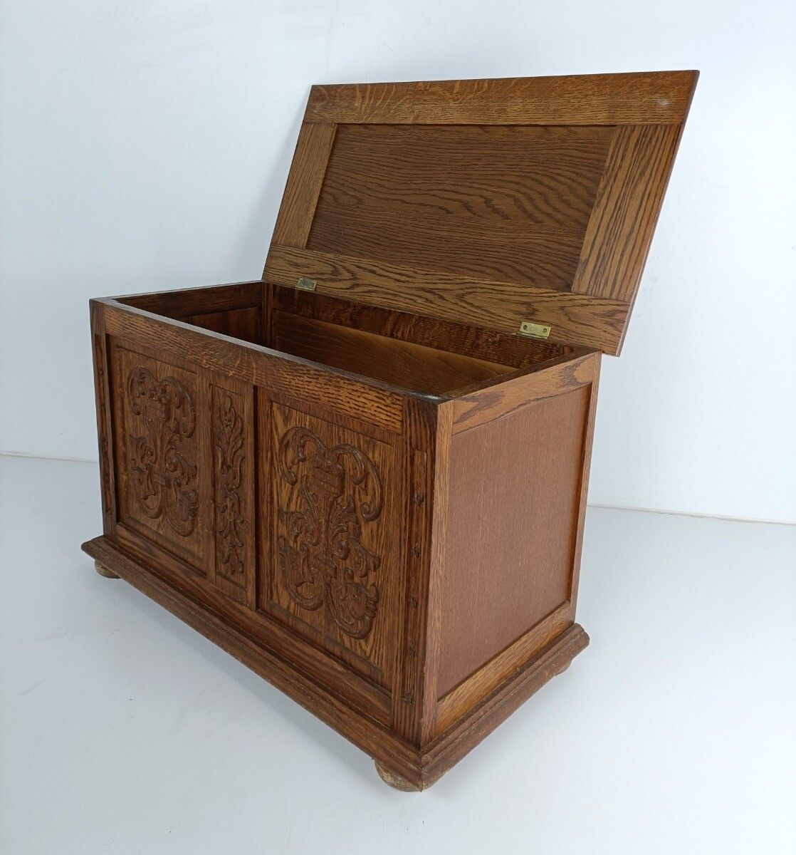 Antique Wedding Chest Flemish French Ornate Hand Carved Wood Fish Fruit Carvings photo vinterior