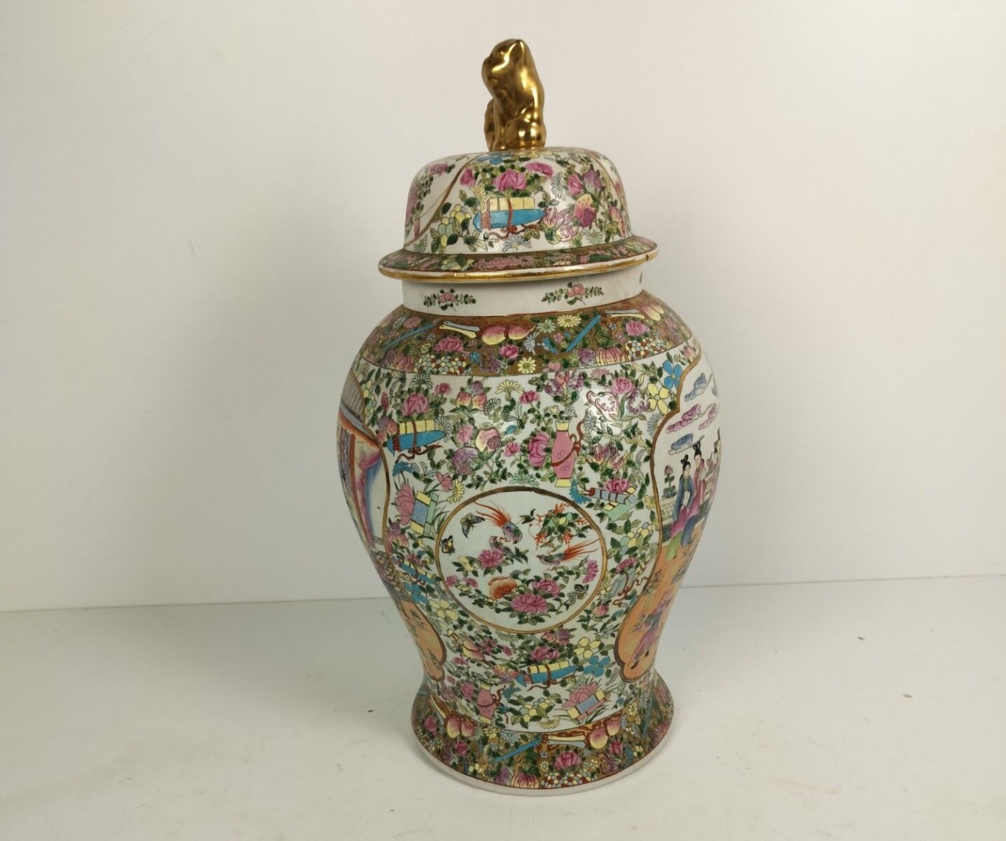 Huge Chinese Vintage Hand Painted Vase Urn Foo Dog Family Rose Lidded photo furniture