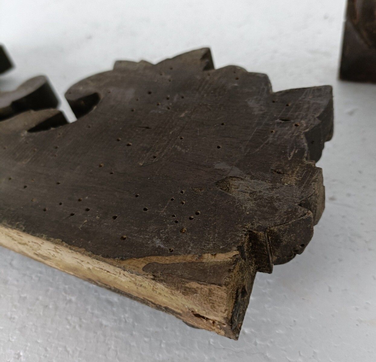 Antique Pair Corbels Hand Carved Wood  Architectural Reclaimed  Salvaged Lions G photo vinterior