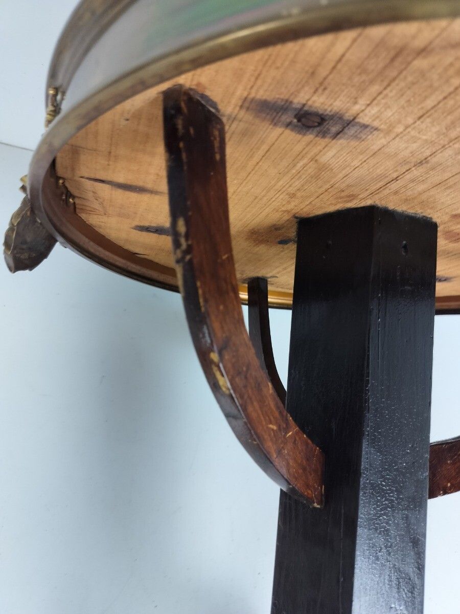 photo furniture Beautiful Tripod Small Side Occasional Table Pedestal Wood Brass Trims Vintage