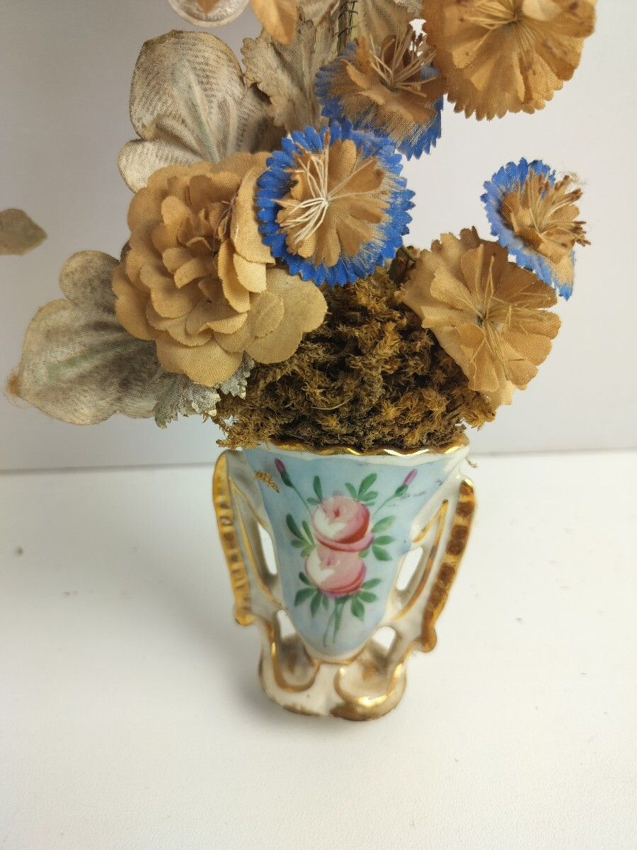 Couple Porcelain Fan Flair Vases Silk Flower Bridal Bouquet Vieux Paris Antique photo for sale